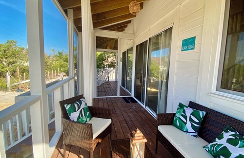 Isla Holbox House | A Spacious Ocean View Villa, steps away from Punta Cocos bioluminescence beach.