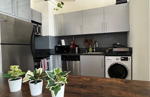 Vernon Apartment | A Stay In LA