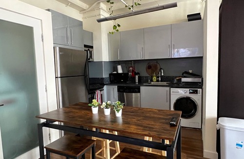 Vernon Apartment | A Stay In LA