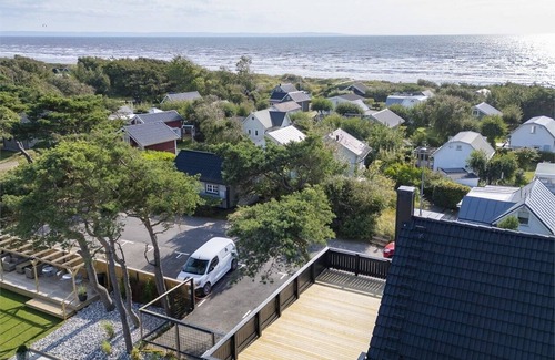Halmstad House | A stylish house 100 meters from the beach with sea views.
