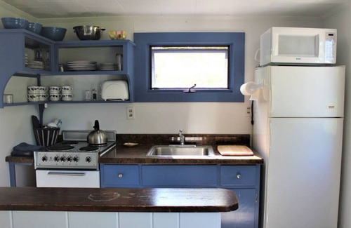 Boothbay Harbor Cottage | A Sweet Little Guest Cottage