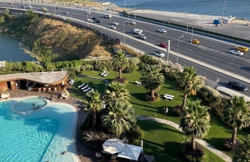 Zeytinburnu Apartment | a sweet place with a great view on the seaside and a large balcony.