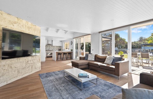 St. Andrews Beach House | A Symphony of Sun & Sea - private 4.5 acres with swimming pool