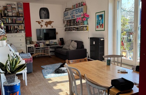 Chinatown Apartment | A terrace in Milan Sarpi