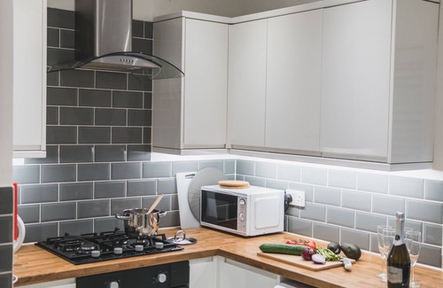 Stockport Apartment | A Town House in the hub of Marple Bridge