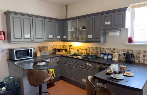 Borth House | A Tranquil haven with panaromic views.