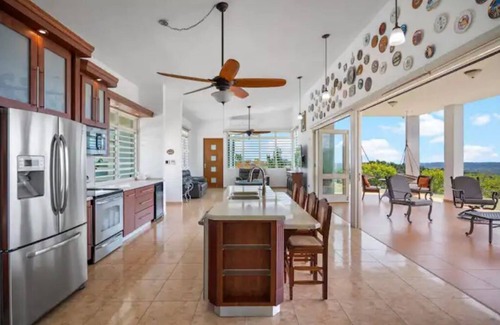 Morovis House | A Tranquil Sanctuary with 360° Views, Villa Rosalia