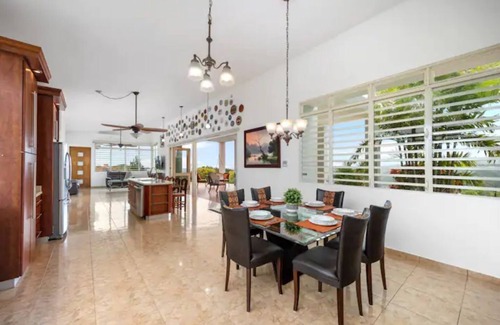 Morovis House | A Tranquil Sanctuary with 360° Views, Villa Rosalia