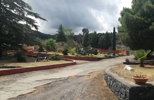 Puntalazzo Apartment | A True Sicilian guesthouse with Pool on Mt. Etna, perfect for Families & Groups.