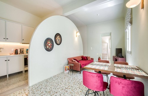 Kerameikos Apartment | A truly Athenian apartment, 5 mins from metro