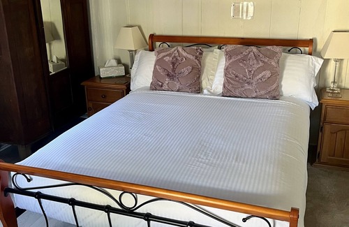 Ghinni Ghinni Bed & Breakfast | A unique quaint property just out of Taree