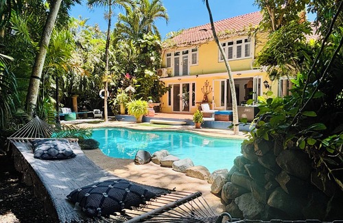 Navarro House | A urban oasis, private, peaceful, gated community.