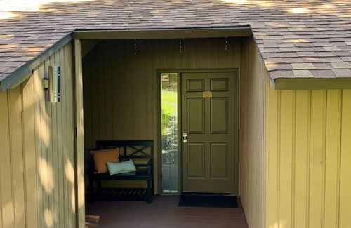 Redmond House | A vacation experience that does your heart good!