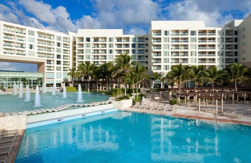 Zona Hotelera Resort | A Vacation to Remember - Westin Lagunamar Studio (400SqFt) OCEAN VIEW