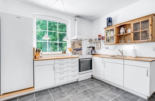 Ballum House | A very spacious vacation home on two floors with room for 11 guests in 5 bedrooms.