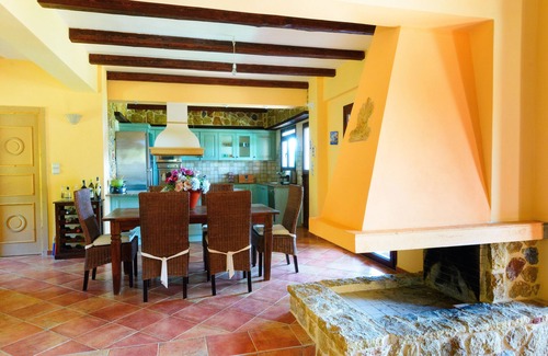 Karystos Villa | A Villa Just On The Beach