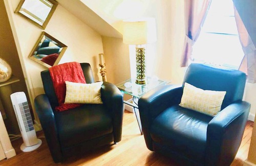 Gloucester House | A walk up to heaven!