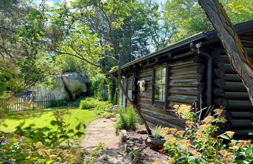 Rimrock Cabin | A Western Cabin Retreat in the Heart of Billings.