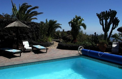La Asomada House | A whole house for you alone! With sun bed, patio, summer kitchen, lounge, WIFI