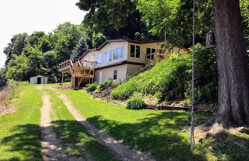Guttenberg House | A Winter Get Away with Amazing Views of the Mississippi!