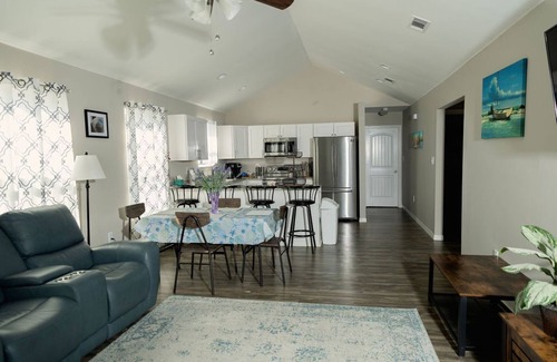 Biloxi House | A Wonderful Beach Cottage one block from the water.