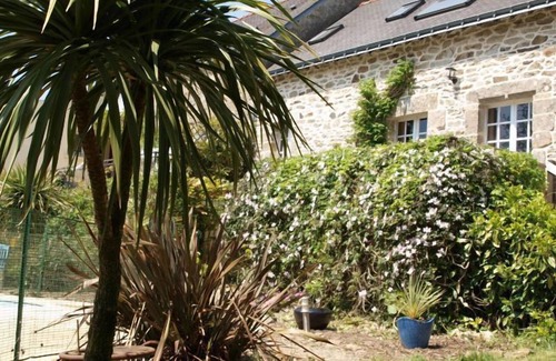 Baud Cottage | A wonderful cottage full of character with private heated swimming pool and gym