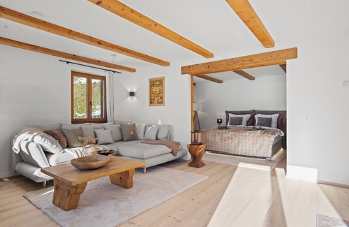 Davos-Dorf Ski Chalet | A&Y luxury chalet with sauna & whirlpool, ideal for families & nature lovers in Davos