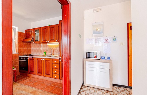 Cove Tri Zala (Zrnovo) Apartment | A1-apartment 50m from the beach with the sea view
