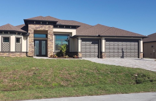 South Gulf Cove House | A100+ REVIEW WATERFRONT LUXURY HOME w/HEATED POOL&SPA/GULF ACCESS/CLOSE TO BEACH