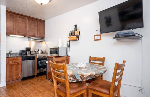 Yosemite West Condo | (A107) Studio Condominiums