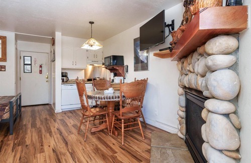 Yosemite West Condo | (A111) Studio Condominiums