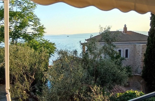 Akrogialion House | A2. Akrogiali Seaside apartment