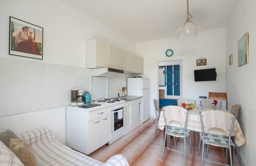Stobrec Apartment | A2 - apt near beach with patio, parking and grill