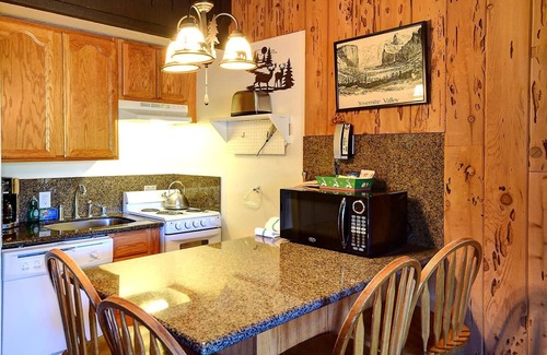 Yosemite West Condo | (A209) Loft Condominiums