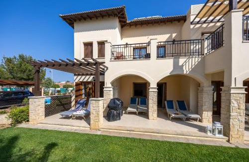 Aphrodite Hills Apartment | AA02 Adjacent to Aphrodite Hills- Communal Pool, Garden