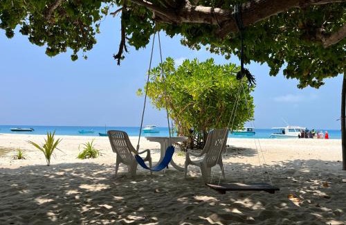 Fulidhoo House | Aagali Beach
