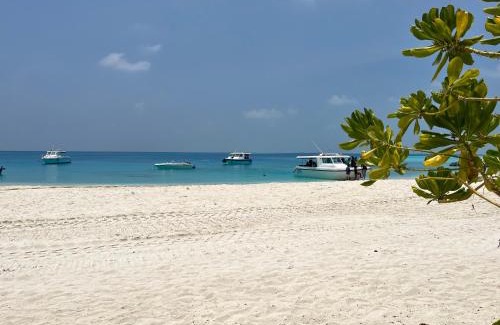 Fulidhoo House | Aagali Beach