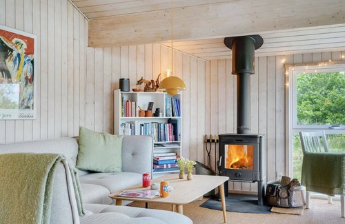 Nørklit House | "Aameek" - 3km from the sea by Interhome