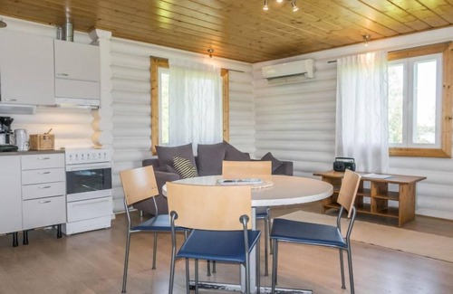 Pyhasalmi House | Aamunkoi by Interhome