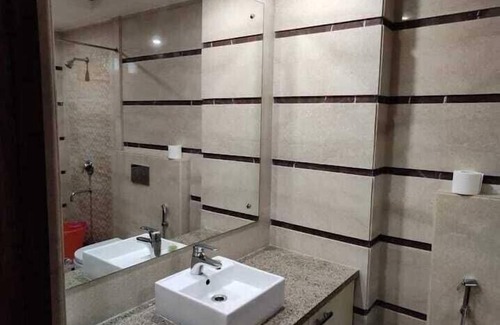 Kailash Colony House | Aaron Residency