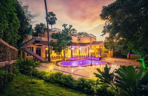 Mumbai Villa | Aashiyaanaa villa "THE PALACE"