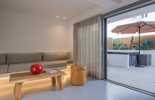 Naousa Apartment | ABA Ηospitalité Paros -The Superior Suite, Naousa