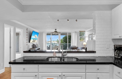 Meadows Condo | "Abaco" Key West 2/2 End Unit Waterfront+Dockage