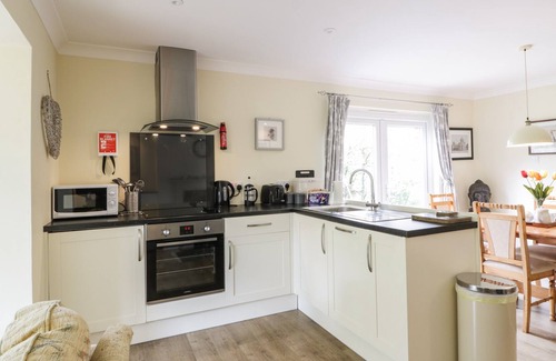 Kelso Cottage | ABBEYSIDE COTTAGE, with a garden in Kelso