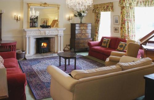 Honiton House | Abbots Manor