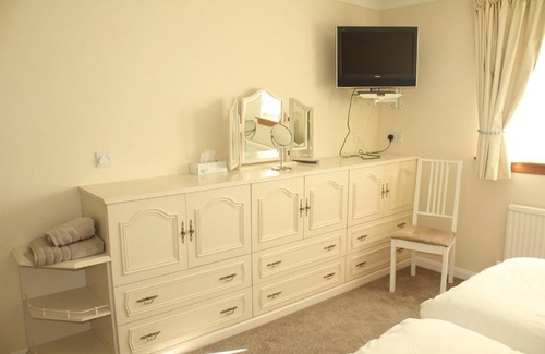 Ayr House | Abbots Way