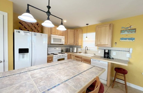 Port Bolivar House | Abby Sands Castle - 2ND ROW - Great views, easy access to quiet beach, WIFI!
