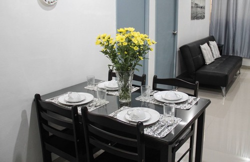 Palanan Apartment | Abela Apartments - 2 Bedrooms in Makati