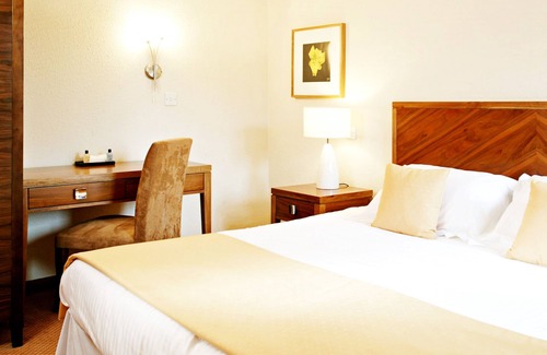 Kinlochard Condo | Aberfoyle Condo Resort with Stunning VIews