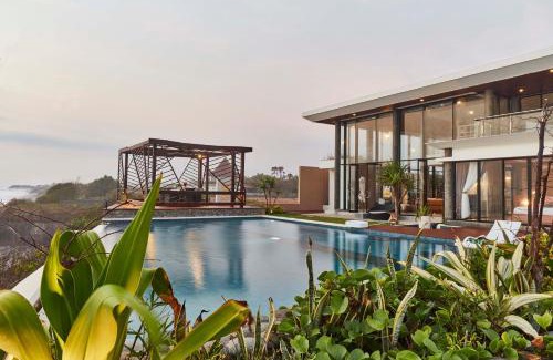 East Selemadeg Villa | Abian Kapas Beach House